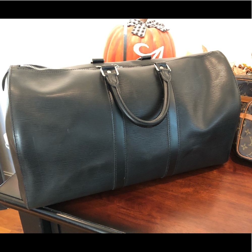 🔥Authentic Louis Vuitton Black Epi Keepall 45🔥